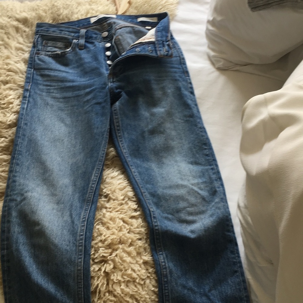 Fitted boyfriend jeans